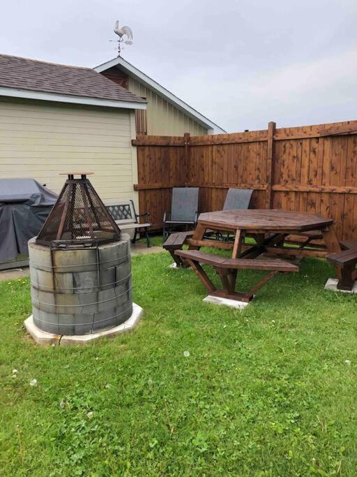 Aux Quatre Vents 4,5 Grand Logement Prive Lac-Mégantic Eksteriør billede